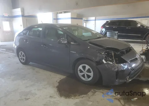 2013 Toyota Prius z USA, uszkodzony, nr VIN JTDKN3DU7D5582986